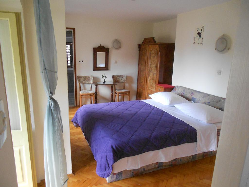 Guesthouse Kuca Na Sterne Lovran Kamer foto