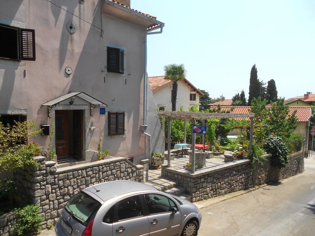 Guesthouse Kuca Na Sterne Lovran Buitenkant foto
