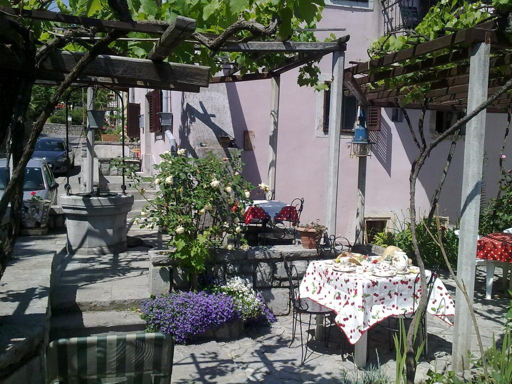 Guesthouse Kuca Na Sterne Lovran Buitenkant foto